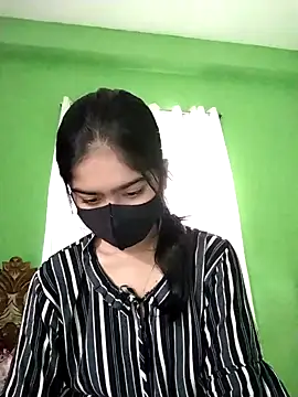 Snapshot of Arisha- chatting on 5, 2, 2025 Arisha- online show from 5, 2, 2025