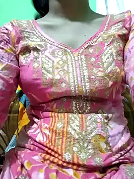 Snapshot of Arisha- chatting on 19, 2, 2025 Arisha- online show from 19, 2, 2025