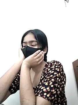 Snapshot of Arisha- chatting on 4, 3, 2025 Arisha- online show from 4, 3, 2025