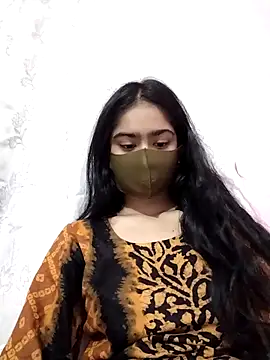 Snapshot of Arisha- chatting on 15, 9, 2025 Arisha- online show from 15, 9, 2025