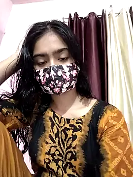 Snapshot of Arisha- chatting on 4, 10, 2025 Arisha- online show from 4, 10, 2025
