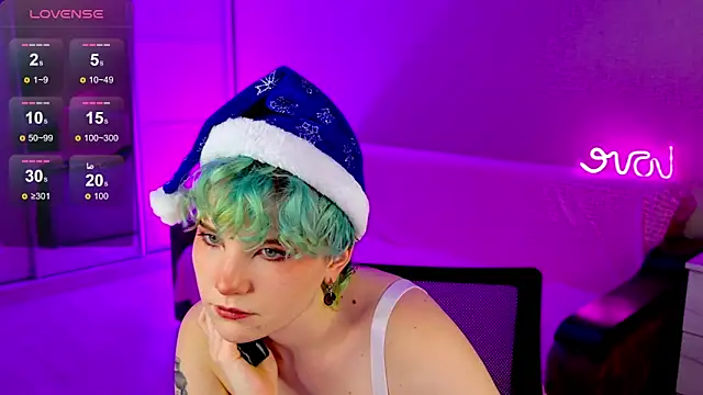 Snapshot of School_Love chatting on 30, 12, 2024 School Love online show from 30, 12, 2024