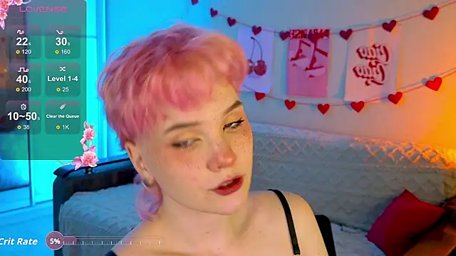 Snapshot of School_Love chatting on 12, 9, 2025 School Love online show from 12, 9, 2025