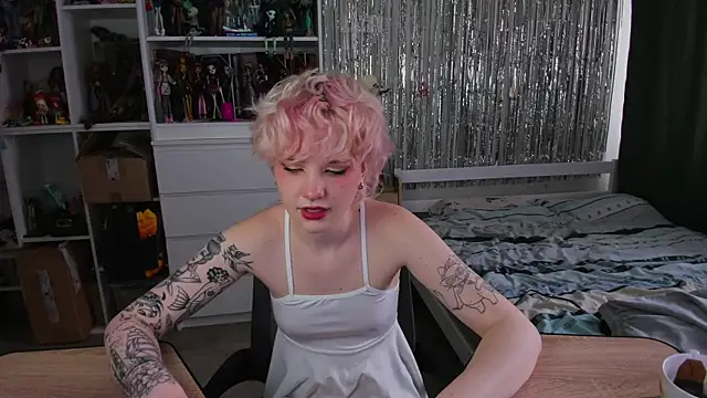 School Love online show from 27, 3, 2026