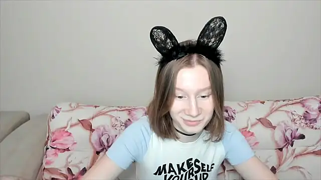 Snapshot of EnigmaSee chatting on 12, 12, 2024 EnigmaSee online show from 12, 12, 2024