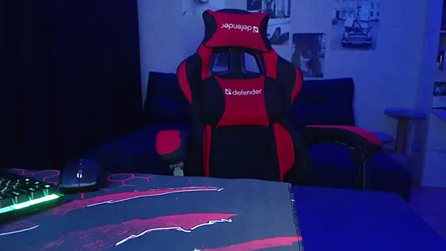 Fluffy Tiffy online show from 28, 11, 2025