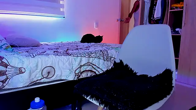 aldrinwhite online show from 1, 12, 2025