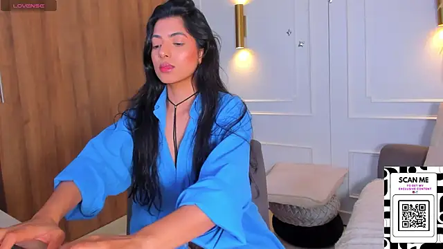 Chrishell  online show from 22, 2, 2025