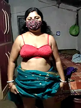 Snapshot of Mourani24 chatting on 28, 4, 2026 Mourani24 online show from 28, 4, 2026