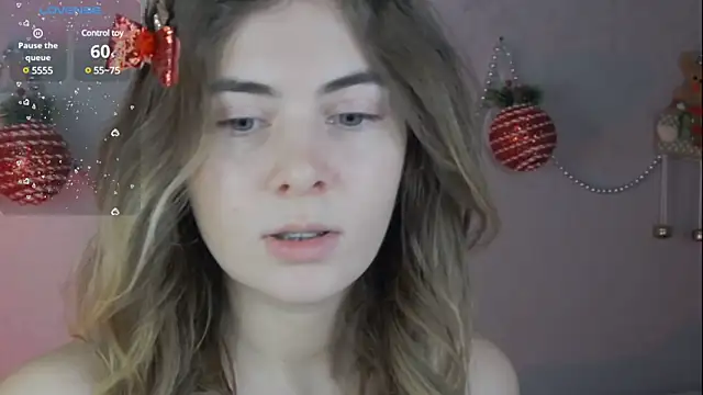 Snapshot of chloi_hes chatting on 26, 12, 2024 chloi hes online show from 26, 12, 2024