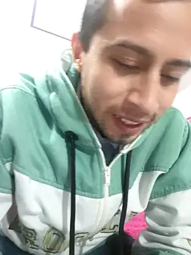 Snapshot of Mich_Stev9524 chatting on 16, 11, 2025 Mich Stev9524 online show from 16, 11, 2025