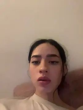 Snapshot of salome-brown chatting on 8, 6, 2026 salome-brown online show from 8, 6, 2026