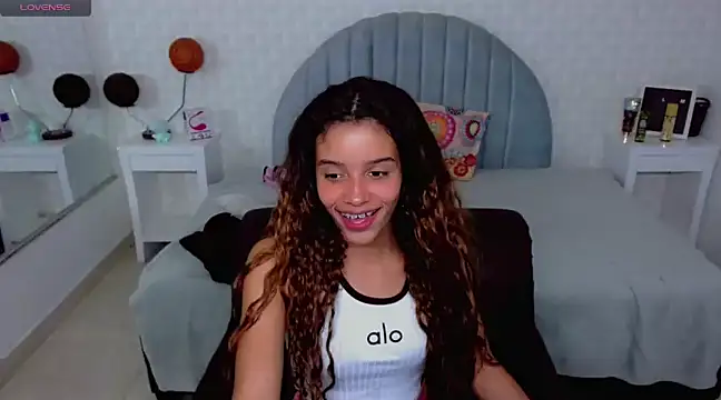 Snapshot of charlotte_0309 chatting on 8, 1, 2025 charlotte 0309 online show from 8, 1, 2025