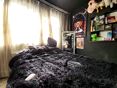 Nyx nayla online show from 15, 12, 2024