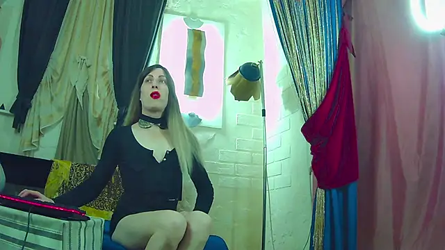 Mary Loon online show from 16, 4, 2026