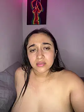 Snapshot of cata_megan chatting on 4, 1, 2025 cata megan online show from 4, 1, 2025