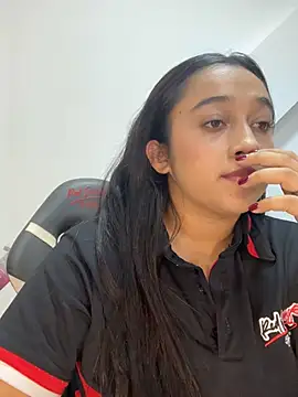 Snapshot of cata_megan chatting on 7, 1, 2025 cata megan online show from 7, 1, 2025