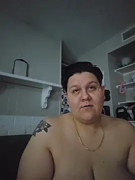 Snapshot of DevilDahm chatting on 7, 11, 2025 DevilDahm online show from 7, 11, 2025