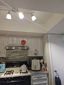 Snapshot of DevilDahm chatting on 8, 11, 2025 DevilDahm online show from 8, 11, 2025