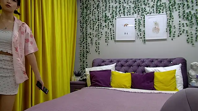 NicoleLimp online show from 3, 2, 2025