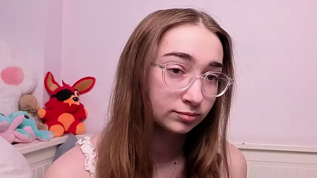 Snapshot of PollyBeev chatting on 6, 6, 2026 PollyBeev online show from 6, 6, 2026