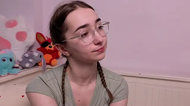 PollyBeev online show from 13, 7, 2026
