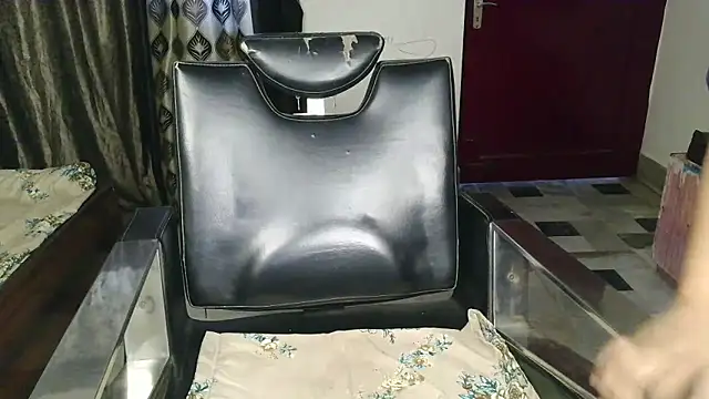 Snapshot of aarushi_sharmaa chatting on 15, 10, 2025 aarushi sharmaa online show from 15, 10, 2025