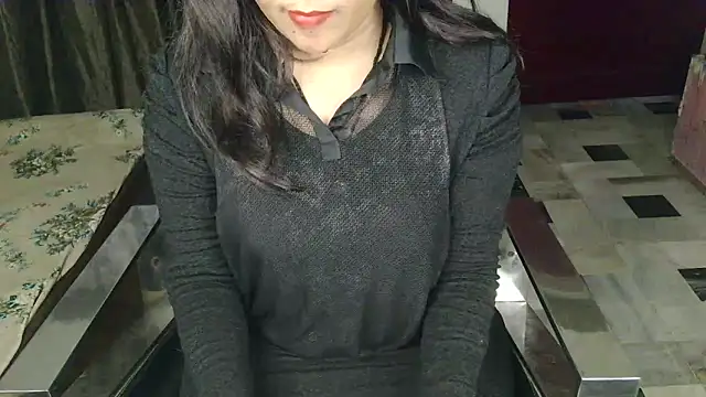 Snapshot of aarushi_sharmaa chatting on 21, 11, 2025 aarushi sharmaa online show from 21, 11, 2025