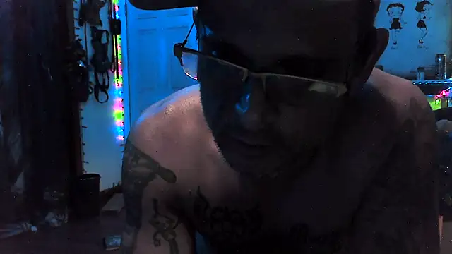Snapshot of Buffshagswell chatting on 9, 5, 2026 Buffshagswell online show from 9, 5, 2026