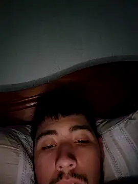 Snapshot of hornycollegestudenthung chatting on 6, 1, 2025 hornycollegestudenthung online show from 6, 1, 2025