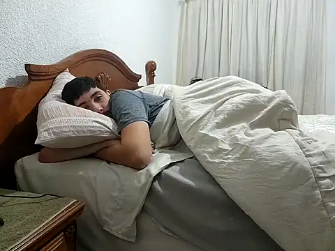 Snapshot of hornycollegestudenthung chatting on 8, 1, 2025 hornycollegestudenthung online show from 8, 1, 2025