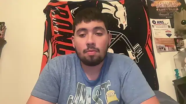 Snapshot of hornycollegestudenthung chatting on 18, 12, 2025 hornycollegestudenthung online show from 18, 12, 2025