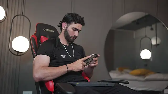 Austin bolt online show from 26, 12, 2024