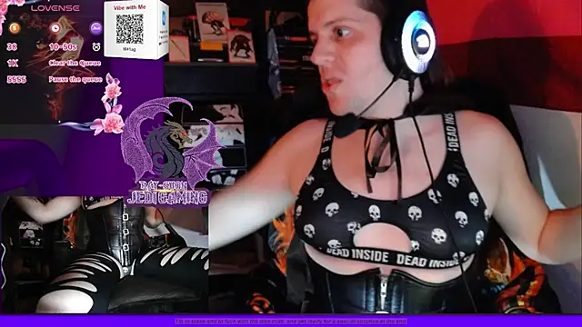 Snapshot of Rae-Suon chatting on 5, 1, 2025 Rae-Suon online show from 5, 1, 2025