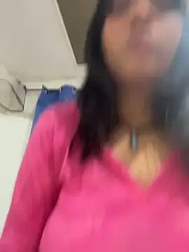 Carlacutte online show from 3, 3, 2026