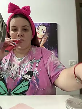 Snapshot of MelanieBrownn chatting on 21, 12, 2024 MelanieBrownn online show from 21, 12, 2024