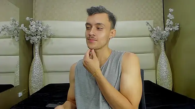 Desmon Clark online show from 26, 2, 2025