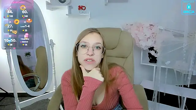 LayriantaVee online show from 3, 2, 2025