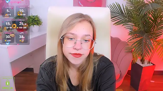 LayriantaVee online show from 11, 9, 2025