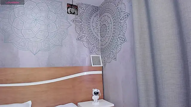 Snapshot of Sensual_Sophie_ chatting on 1, 2, 2025 Sensual Sophie online show from 1, 2, 2025