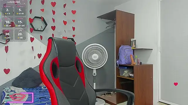 Snapshot of Danniela_rivera chatting on 5, 3, 2025 Danniela rivera online show from 5, 3, 2025