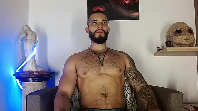 Snapshot of Morgann_jones chatting on 7, 6, 2026 Morgann jones online show from 7, 6, 2026