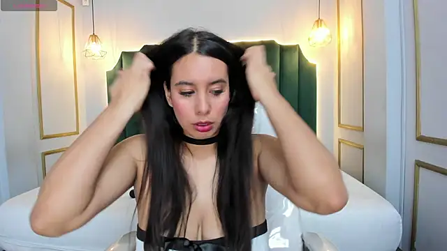 HannaPaola online show from 8, 3, 2025