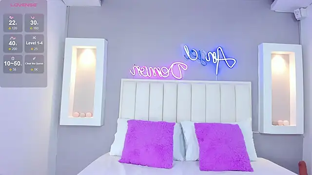 HannaPaola online show from 14, 3, 2025