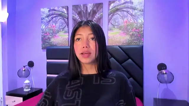 KimberlyVillaLobos online show from 17, 11, 2025