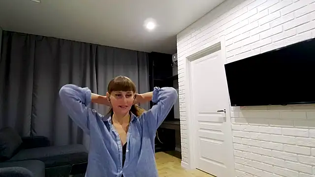 Snapshot of Daniella_Lorente chatting on 4, 7, 2026 Daniella Lorente online show from 4, 7, 2026
