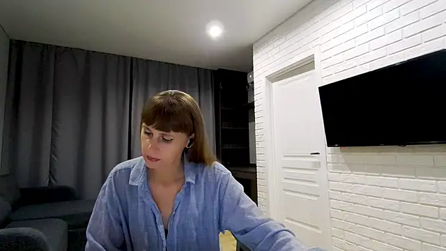 Snapshot of Daniella_Lorente chatting on 5, 7, 2026 Daniella Lorente online show from 5, 7, 2026