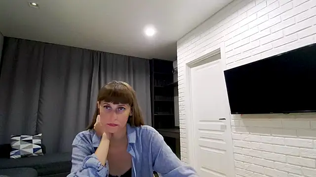 Snapshot of Daniella_Lorente chatting on 24, 7, 2026 Daniella Lorente online show from 24, 7, 2026