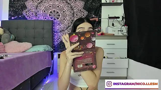 jade dakota   online show from 3, 2, 2025