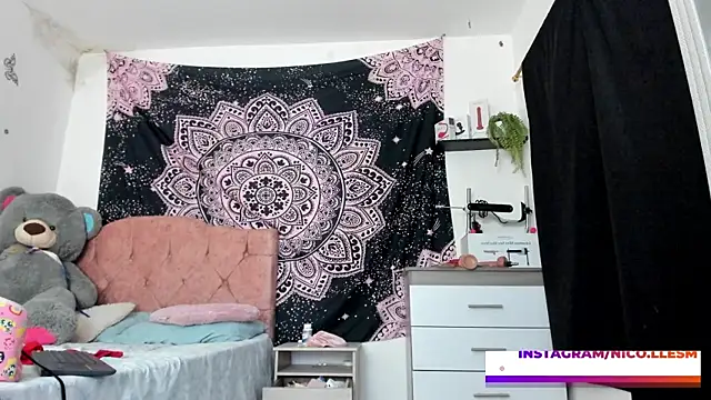 jade dakota   online show from 17, 3, 2025